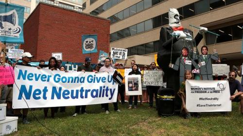 fccprotest_051817gn2_lead